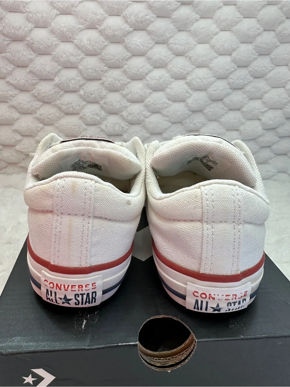 Converse low top